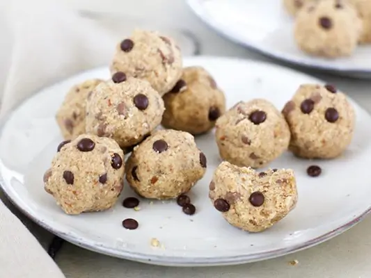 Cookie Dough Proteinbällchen