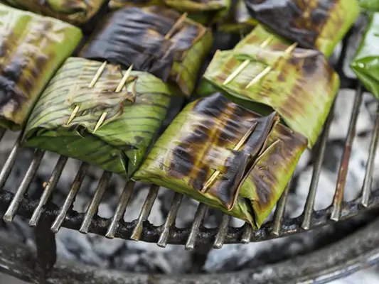 Grillen ohne Alufolie: Bananenblätter