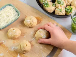 Pesto-Brötchen Step 3