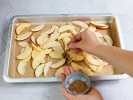 Getrocknete Apfelspalten mit Zimt Step 2