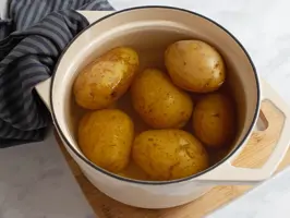 Quetschkartoffeln mit Gemüse Step 1