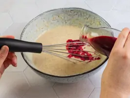 Rote-Bete-Crêpe-Röllchen mit Ziegenfrischkäse-Dattel-Füllung Step 1