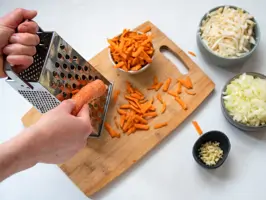 Pasta bolognese Step 1