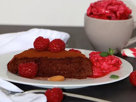 Schoko-Mandel-Kuchen mit nur 4 Zutaten