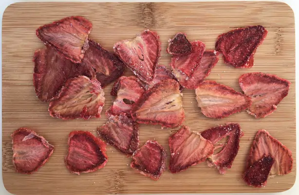 Erdbeer-Chips - getrocknete Erdbeeren
