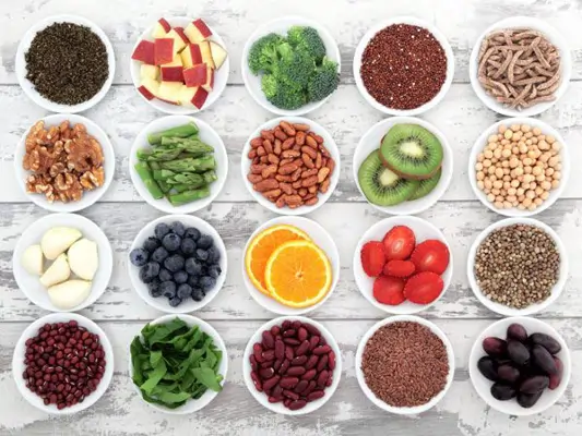 Verschiedene vitaminreiche Lebensmittel