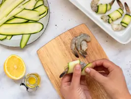 Gratinierte Zucchini-Garnelen-Röllchen Step 2