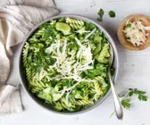 Grüner Nudelsalat