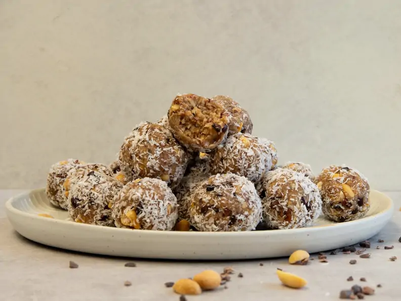 Energy Balls mit Erdnussmus
