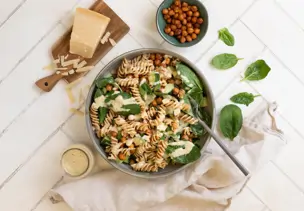 Caesar-Pasta-Salat