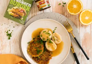 Grünkernbratlinge mit Orangensauce und Kartoffelknödel