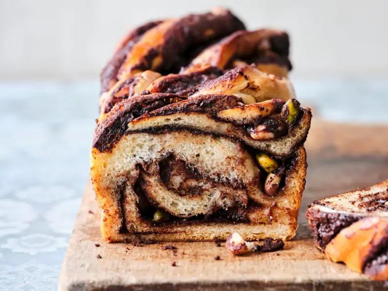 Schokoladen-Nuss-Babka
