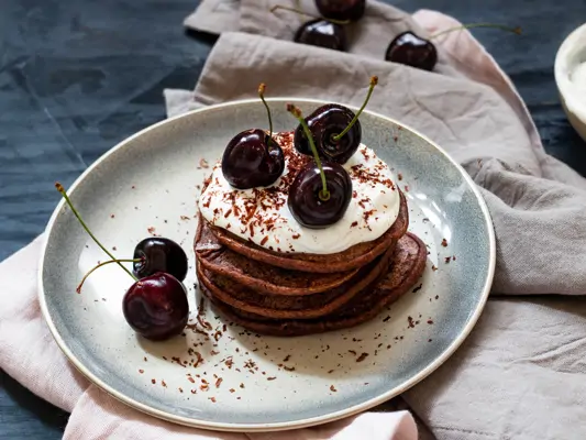 Schwarzwälder-Kirsch-Pancakes ohne Ei
