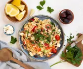 Griechischer Nudelsalat
