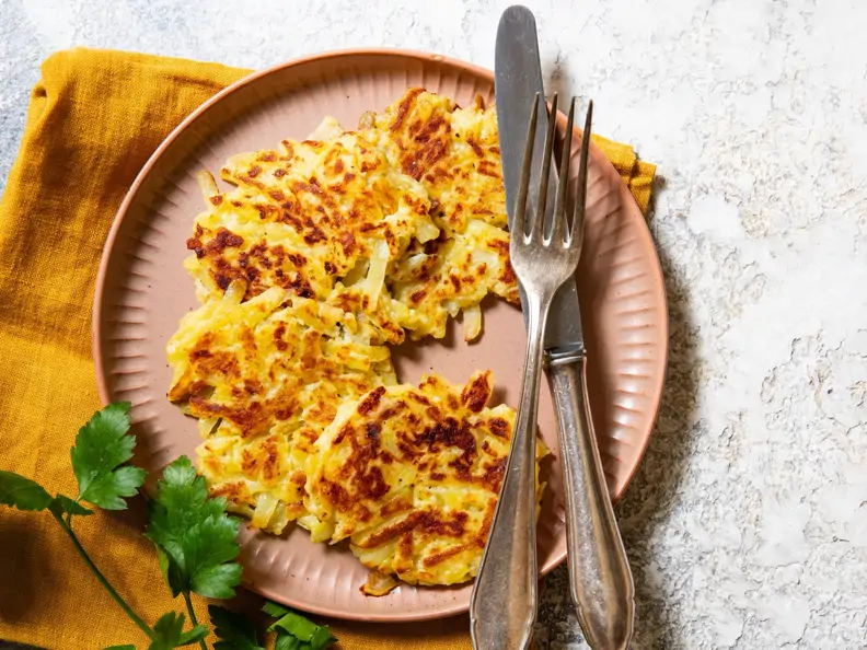 Rösti aus gekochten Kartoffeln