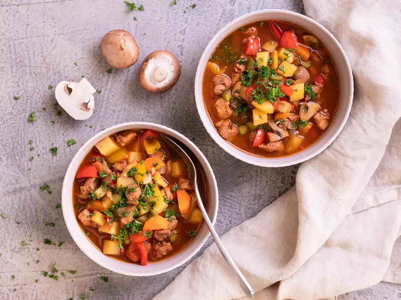 Vegane Gulaschsuppe