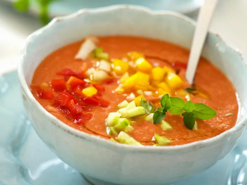 Kalte spanische Suppe (Gazpacho)