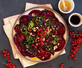 Rote-Bete-Carpaccio mit Walnüssen
