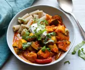 Vegetarisches Würstchengulasch