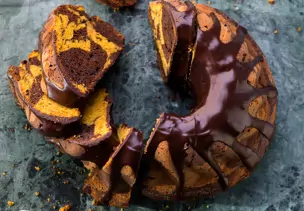 Kürbis-Marmorkuchen mit Schokoladenglasur