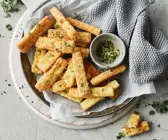 Halloumi-Sticks