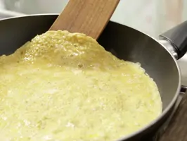Hirse-Omelett-Zubereitungsschritt 5-Omelett backen