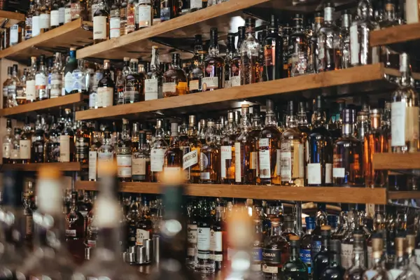 Alkohol-Risiken: Wann wird der Genuss gefährlich?