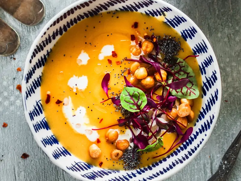 Pastinaken-Möhren-Suppe