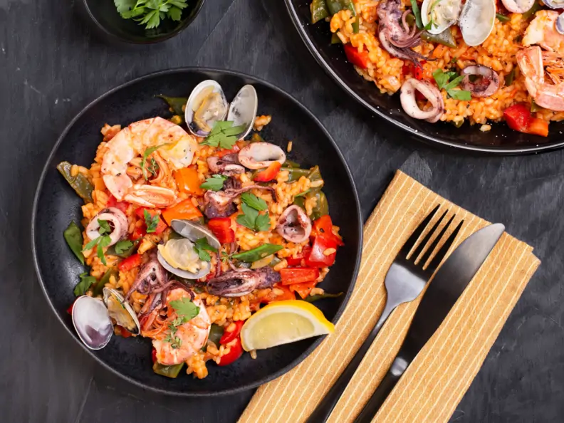 Paella mit Meeresfrüchten