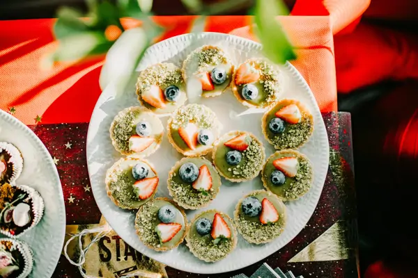 Tartelettes mit Sommerfrüchten