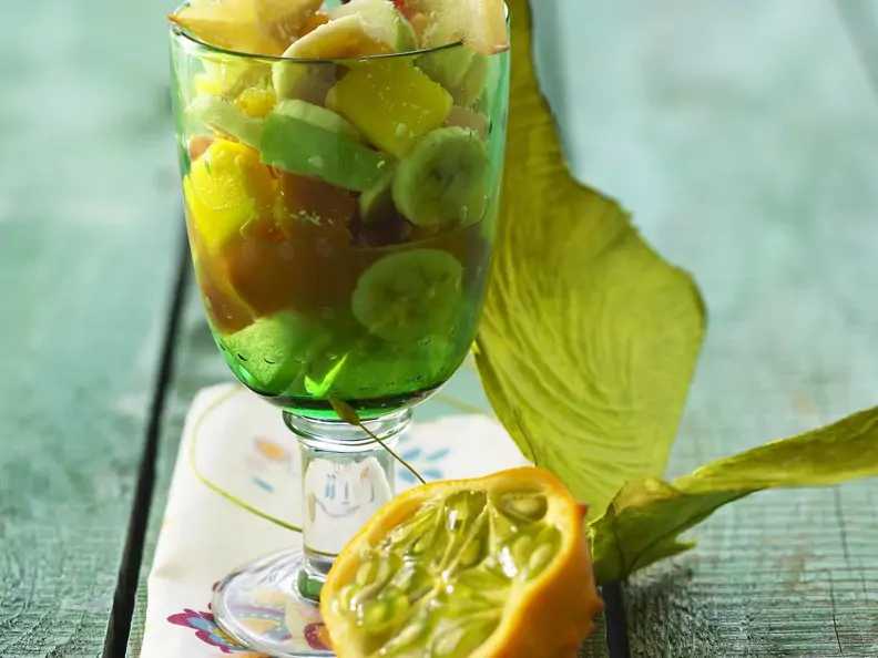 Exotischer Obstsalat mit Zimt