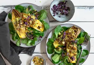 Gebackener Chicorée mit Kiwi-Dressing