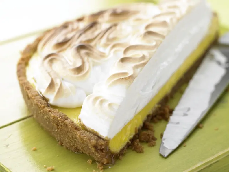 Limetten-Baiser-Kuchen