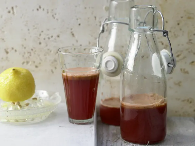 Apfel-Gemüse-Saft