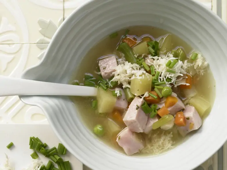 Kartoffel-Gemüse-Suppe