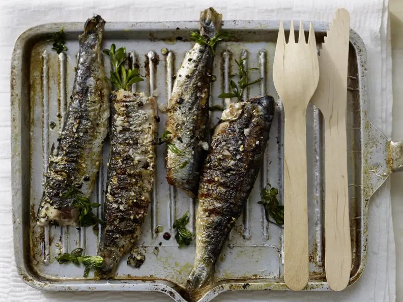 Gegrillte Sardinen portugiesisch