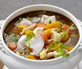 Hühnersuppe nach Großmutters Art