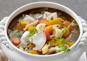 Hühnersuppe nach Großmutters Art