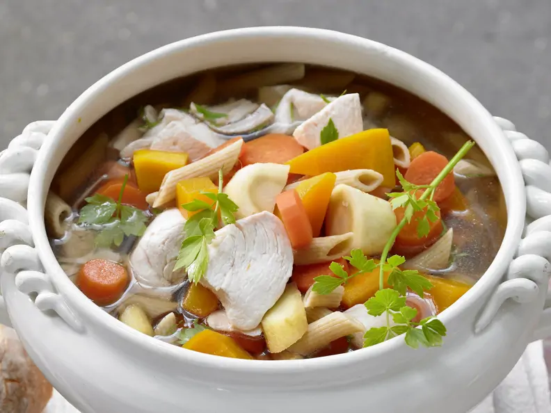 Hühnersuppe nach Großmutters Art