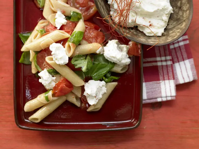 Penne mit Chili-Ricotta