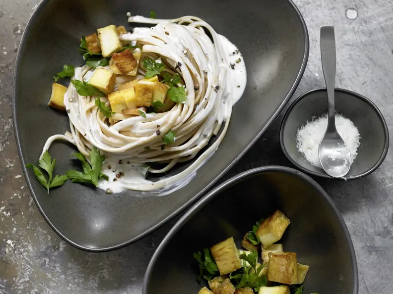 Spaghetti mit Kräuter-Sojacreme