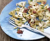 Würzige Mozzarella-Nudeln