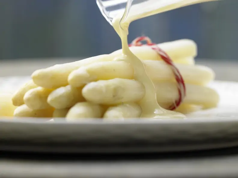 Leichte Hollandaise