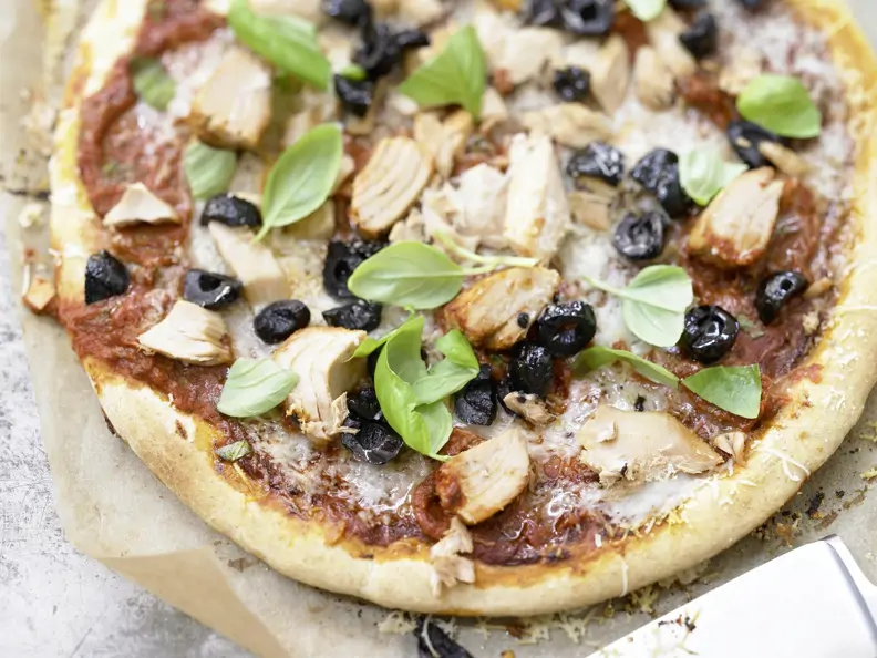 Pizza mit Thunfisch