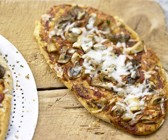 Pizza mit Pilzen