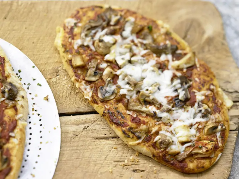 Pizza mit Pilzen