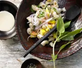 Tropischer Nudelsalat