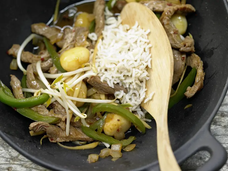 Asiatisches Rindfleisch aus dem Wok