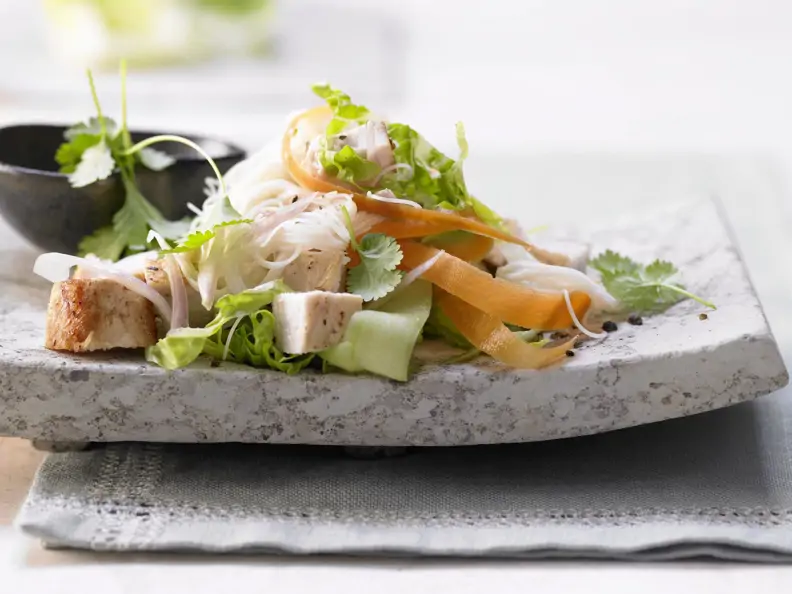 Thailändischer Hähnchensalat