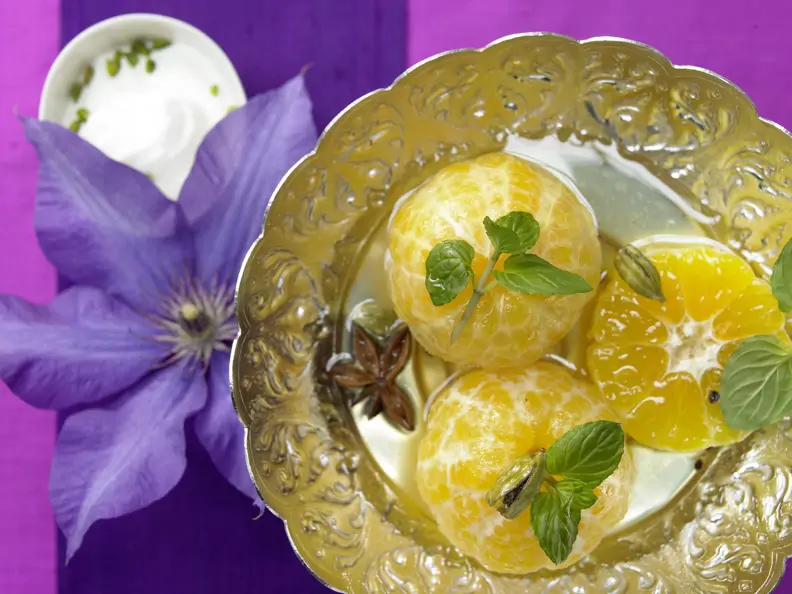 Foodstyling - Angerichtete Orangenhälften